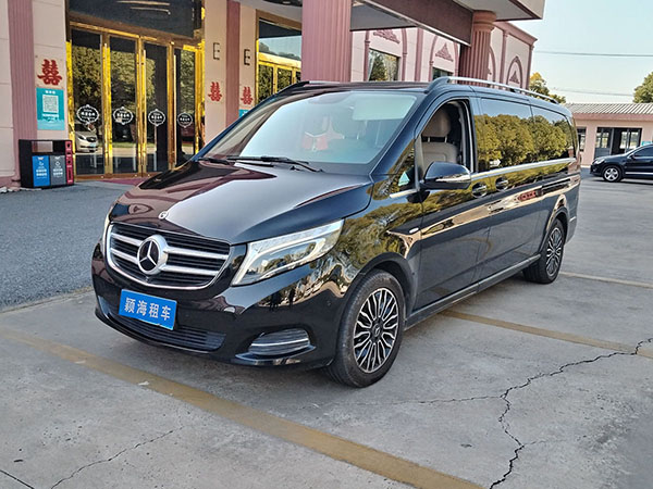 奔驰V级-1_0-00.jpg