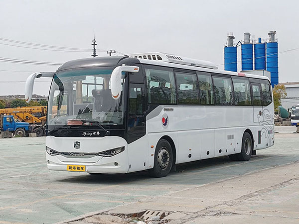 大巴租赁_50座_600-450.jpg