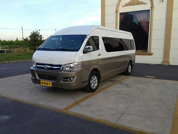 丰田海狮商务车